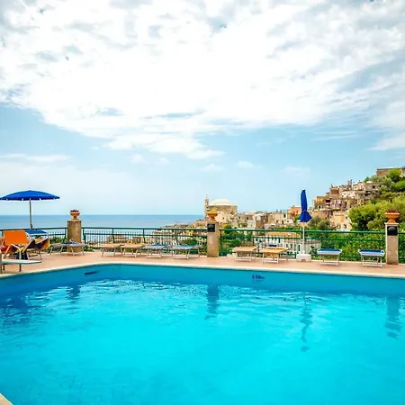 Eden House Tatil Evi